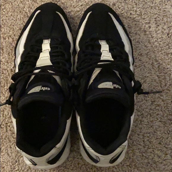 air max 95 essential grey shades